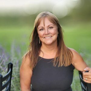 Meet your Posher, Wendy